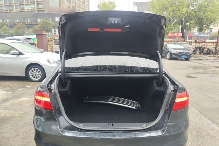Used Ford Taurus 2015 EcoBoost 245 Fashion Edition Trunk