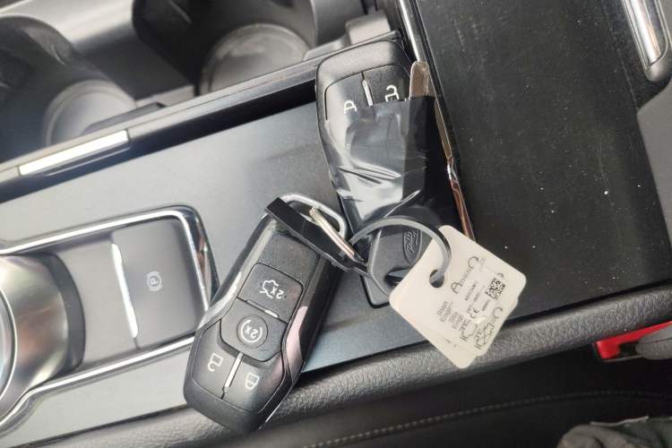 Used Ford Taurus 2015 EcoBoost 245 Fashion Edition Vehicle Key