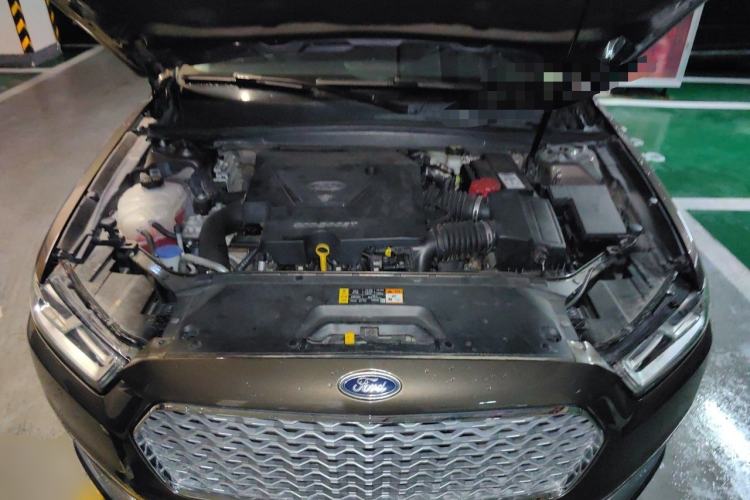 Used Ford Taurus 2015 EcoBoost 325 V6 Flagship Model Engine Bay