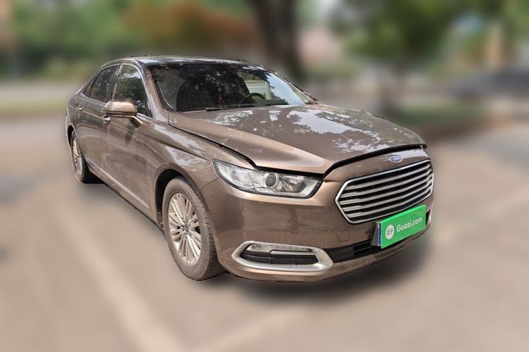 Used Ford Taurus 2015 EcoBoost 245 Fashion Edition Front Right 45 Deg