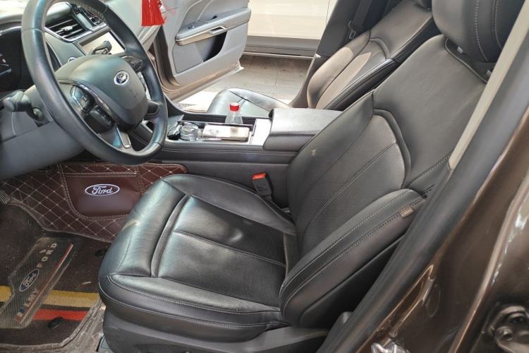 Used Ford Taurus 2015 EcoBoost 245 Fashion Edition Left Front Seat