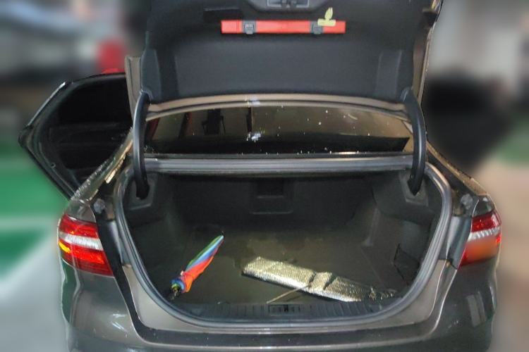 Used Ford Taurus 2015 EcoBoost 325 V6 Flagship Model Trunk