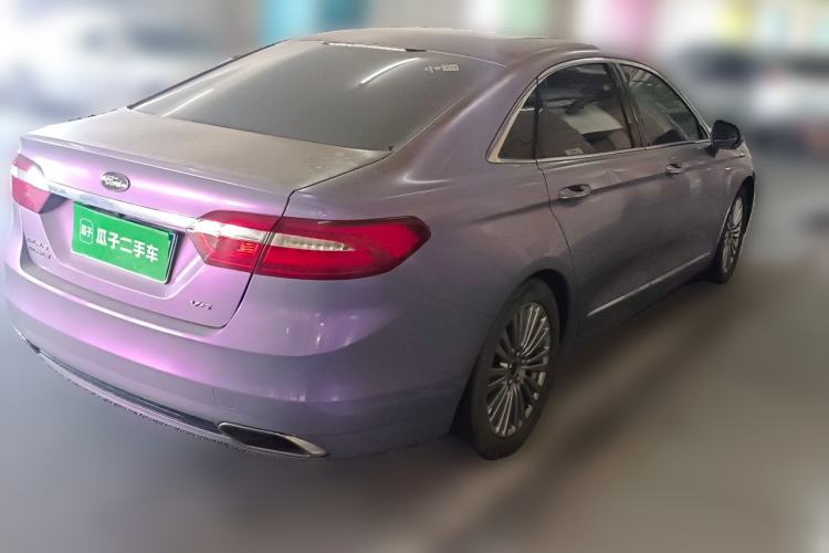 Used Ford Taurus 2015 EcoBoost 245 Luxury Model Rear Right 45 Deg
