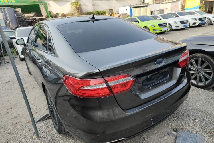 Used Ford Taurus 2015 EcoBoost 245 Luxury Model Exterior 3
