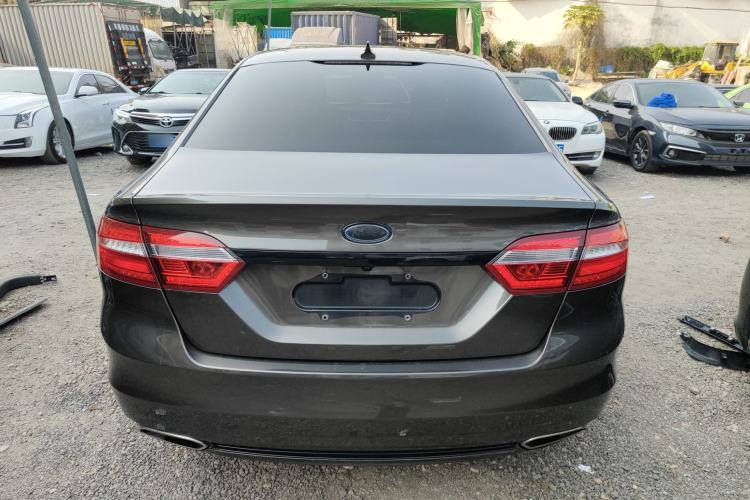 Used Ford Taurus 2015 EcoBoost 245 Luxury Model Exterior 4