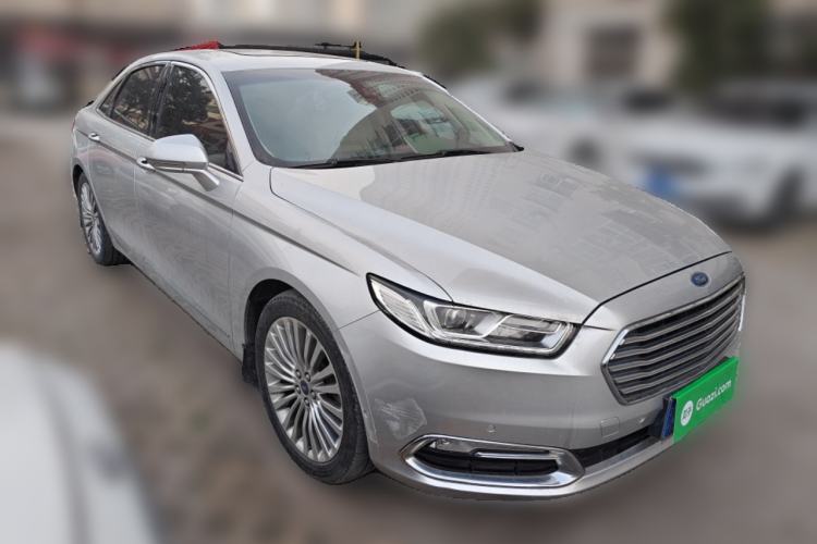 Used Ford Taurus 2015 EcoBoost 245 Ultimate Model Front Right 45 Deg