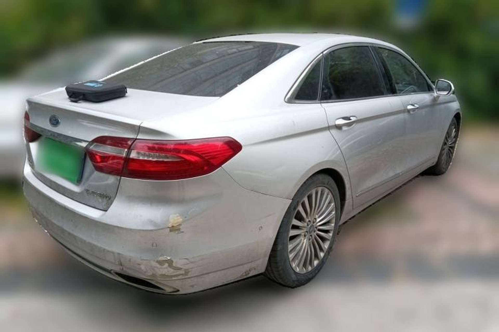 Used Ford Taurus 2015 EcoBoost 245 Ultimate Model Rear Right 45 Deg