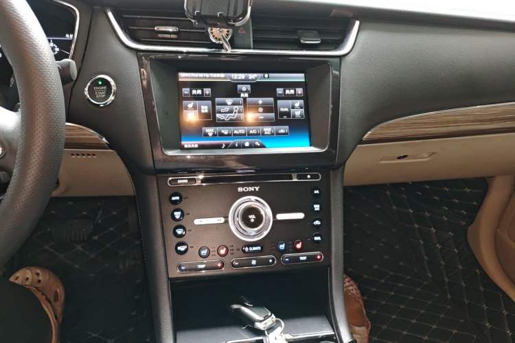 Used Ford Taurus 2015 EcoBoost 245 Luxury Model Audio And AC Panel