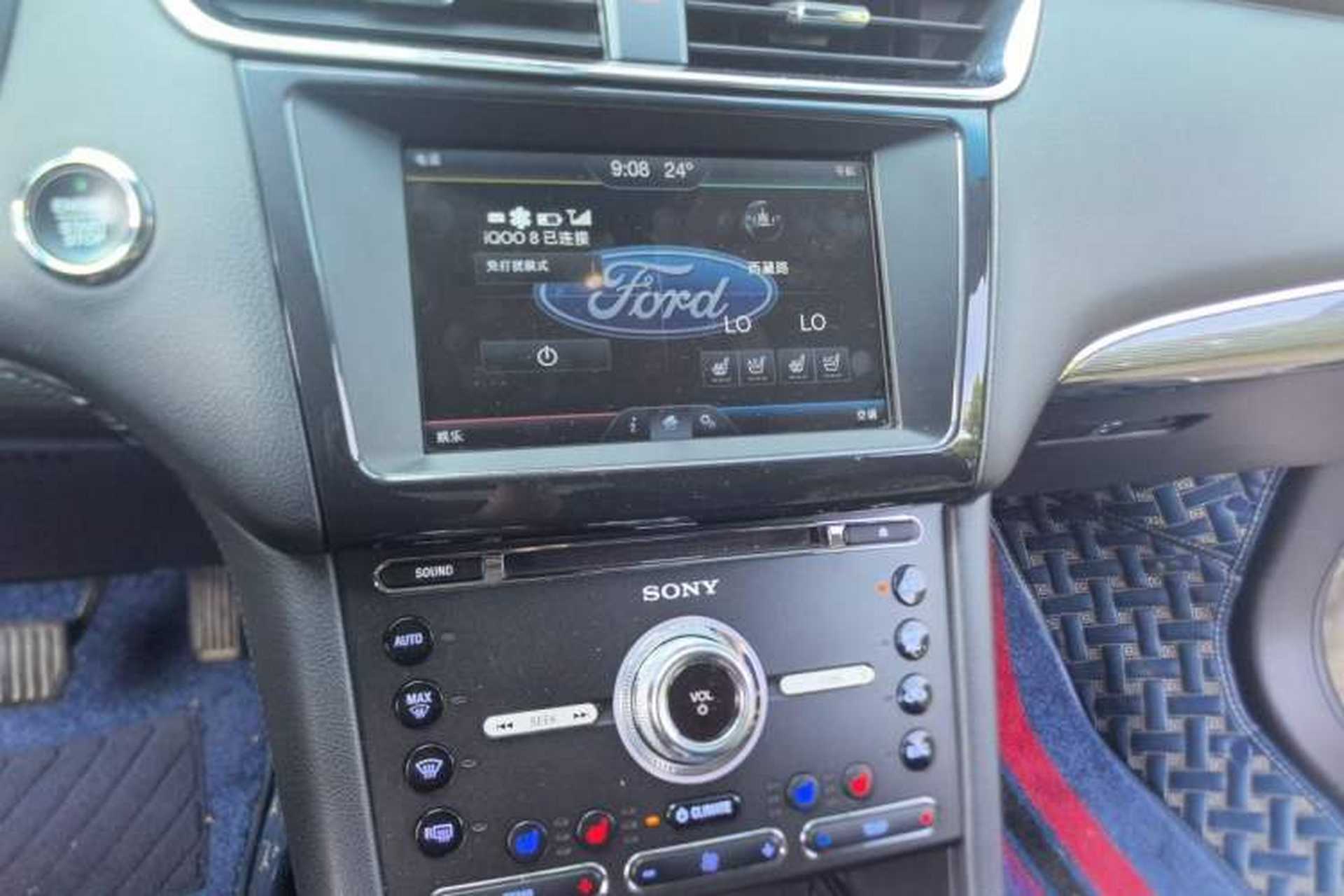 Used Ford Taurus 2015 EcoBoost 245 Luxury Model Audio And AC Panel