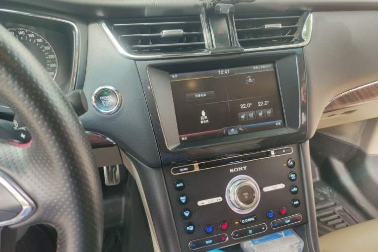 Used Ford Taurus 2015 EcoBoost 325 V6 Flagship Model Audio And AC Panel