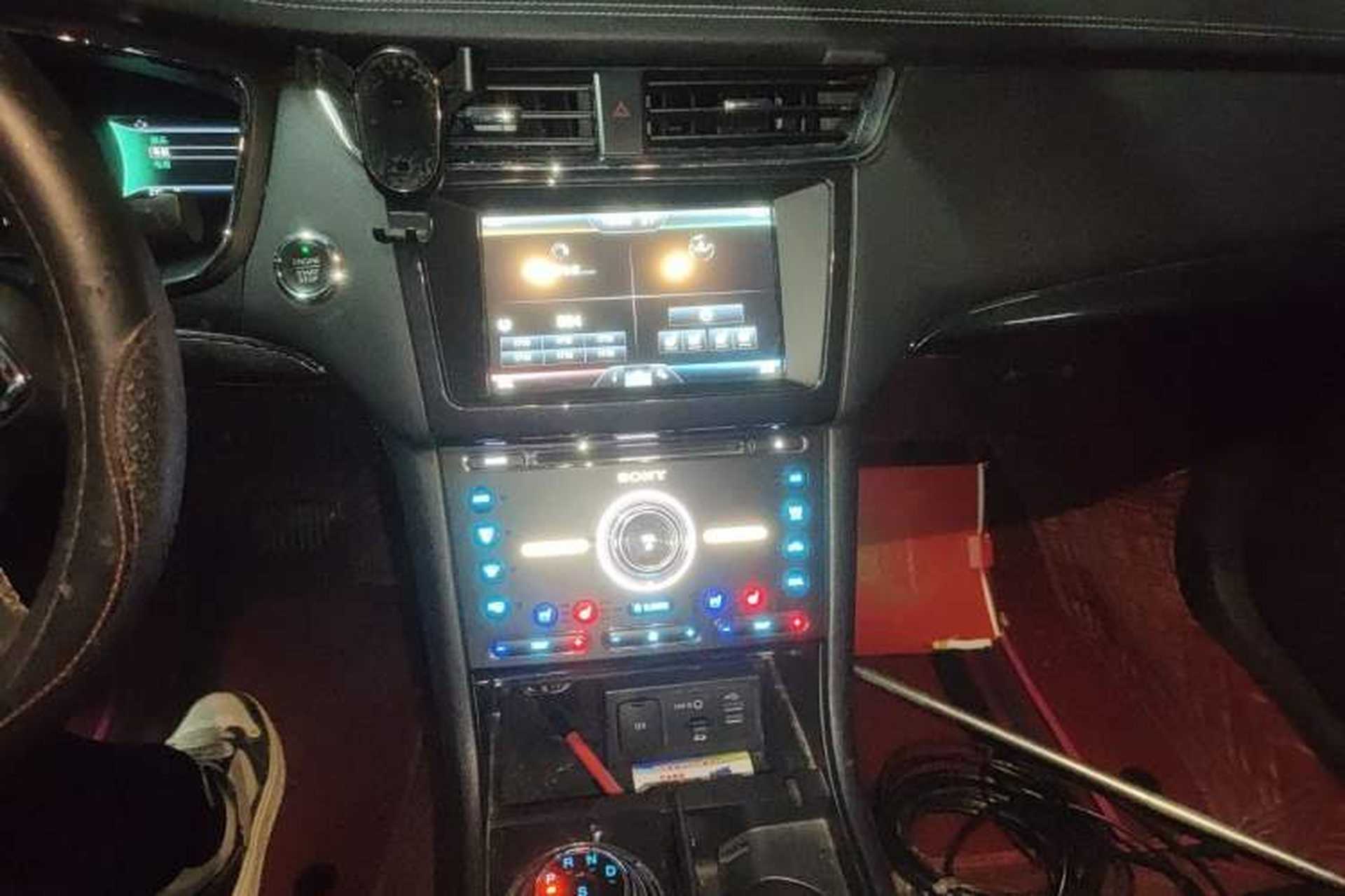 Used Ford Taurus 2015 EcoBoost 245 Luxury Model Audio And AC Panel