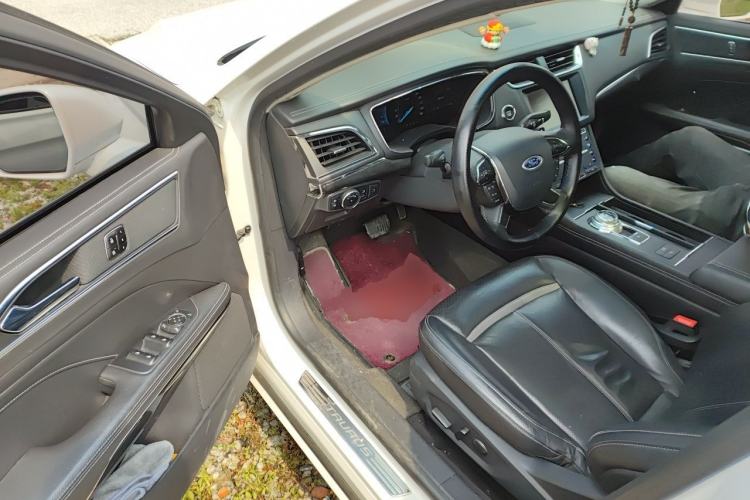 Used Ford Taurus 2015 EcoBoost 245 Luxury Model Driver Seat
