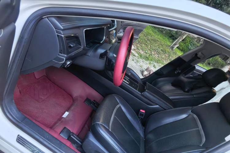 Used Ford Taurus 2015 EcoBoost 245 Luxury Model Driver Seat