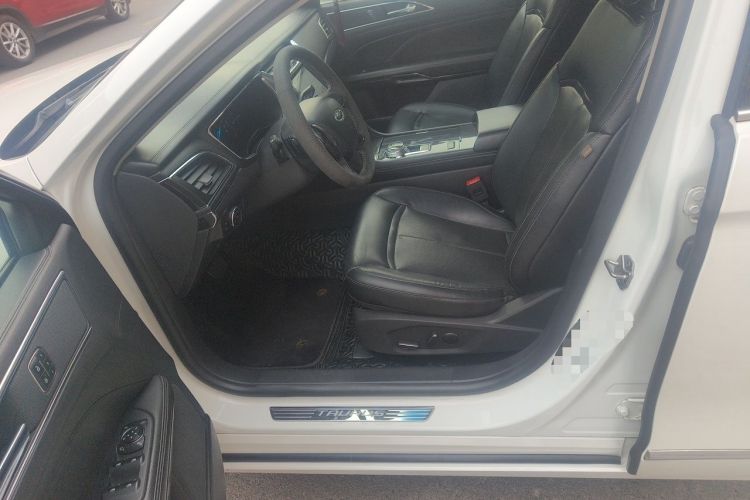 Used Ford Taurus 2015 EcoBoost 245 Fashion Edition Driver Seat