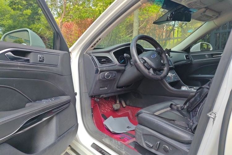 Used Ford Taurus 2015 EcoBoost 245 Luxury Model Driver Seat