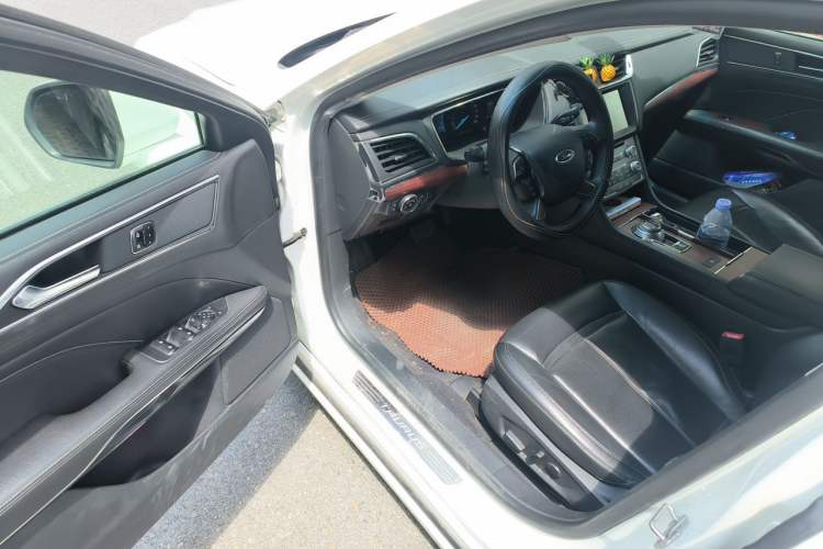 Used Ford Taurus 2015 EcoBoost 245 Fashion Edition Driver Seat