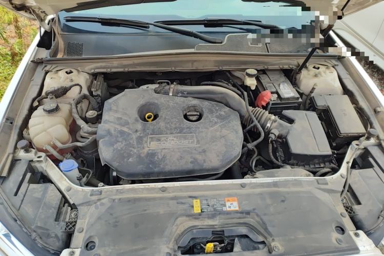 Used Ford Taurus 2015 EcoBoost 245 Luxury Model Engine Bay