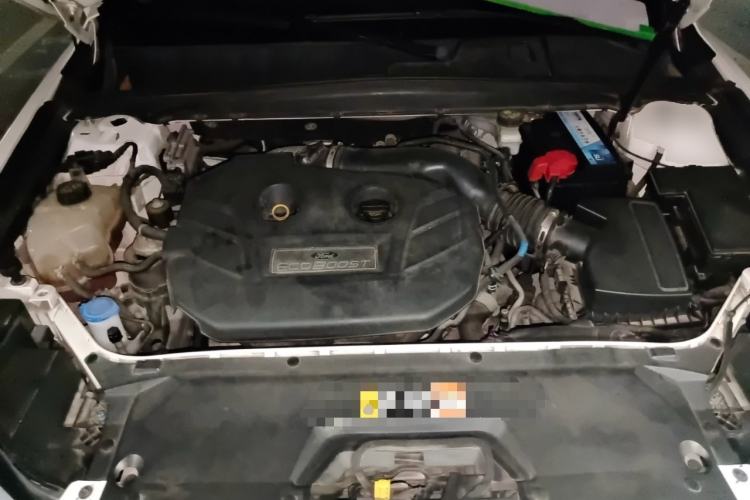 Used Ford Taurus 2015 EcoBoost 245 Luxury Model Engine Bay