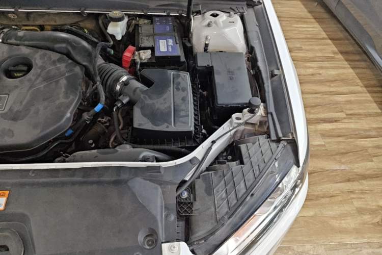 Used Ford Taurus 2015 EcoBoost 245 Fashion Edition Engine Bay Left