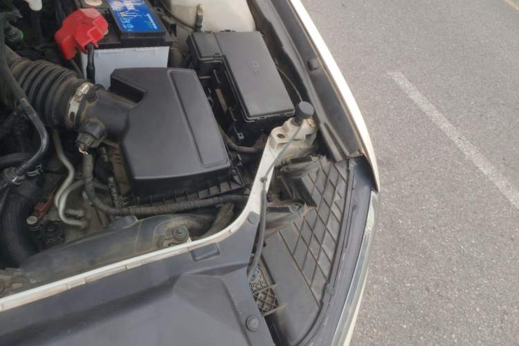 Used Ford Taurus 2015 EcoBoost 245 Fashion Edition Engine Bay Left