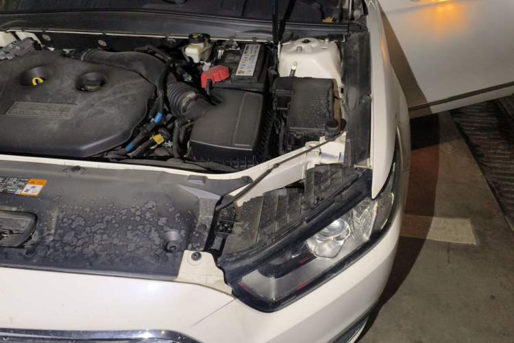 Used Ford Taurus 2015 EcoBoost 245 Fashion Edition Engine Bay Left