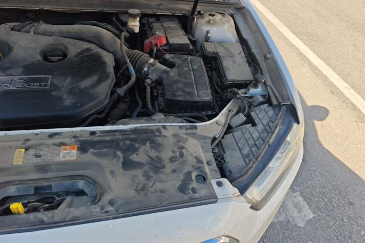 Used Ford Taurus 2015 EcoBoost 245 Fashion Edition Engine Bay Left