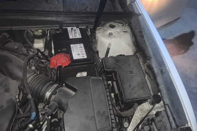Used Ford Taurus 2015 EcoBoost 245 Fashion Edition Engine Bay Left