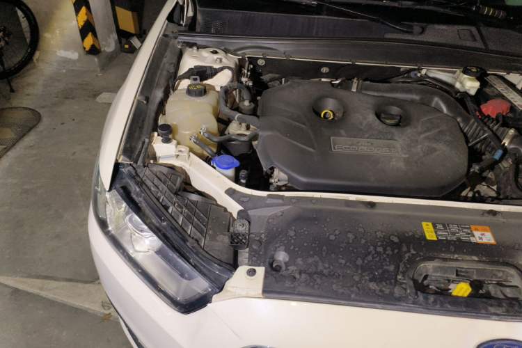 Used Ford Taurus 2015 EcoBoost 245 Fashion Edition Engine Bay Right