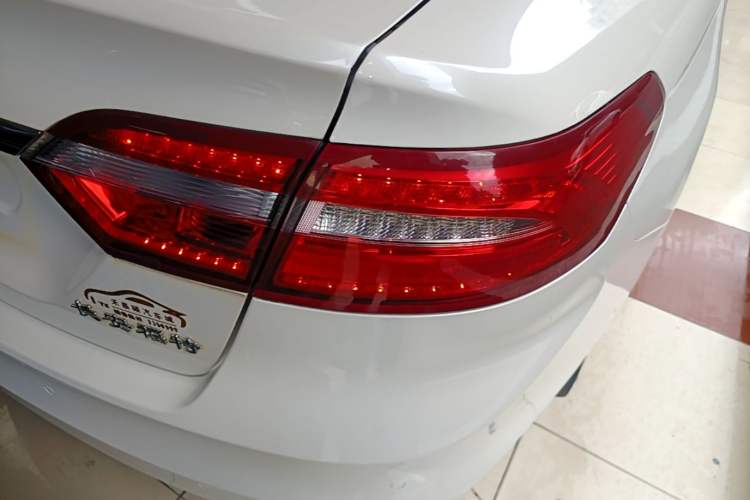 Used Ford Taurus 2015 EcoBoost 245 Ultimate Model Exterior 3