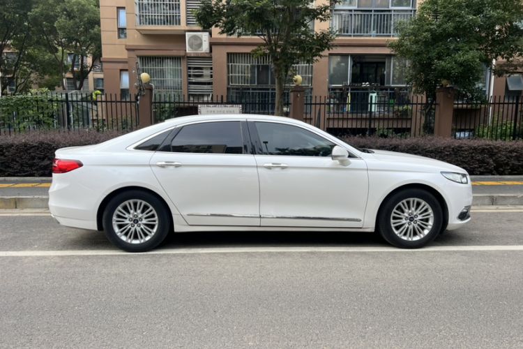 Used Ford Taurus 2015 EcoBoost 245 Fashion Edition Exterior 3