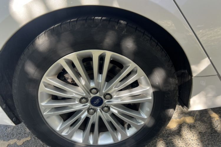 Used Ford Taurus 2015 EcoBoost 245 Fashion Edition Exterior 6