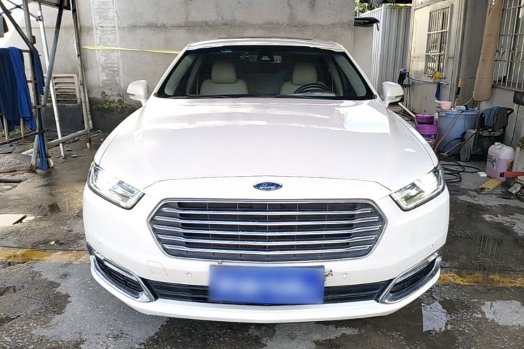 Used Ford Taurus 2015 EcoBoost 325 V6 Flagship Model Front