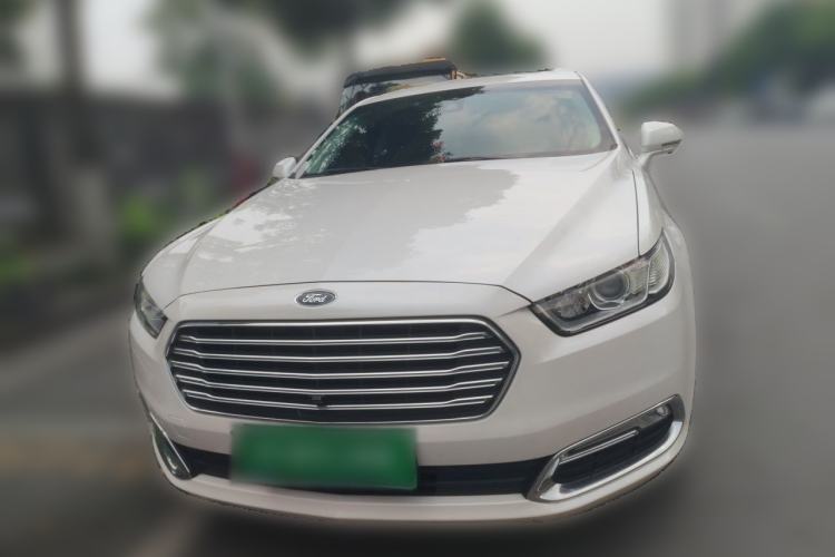 Used Ford Taurus 2015 EcoBoost 245 Fashion Edition Front
