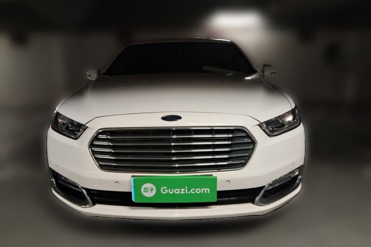 Used Ford Taurus 2015 EcoBoost 245 Luxury Model Front