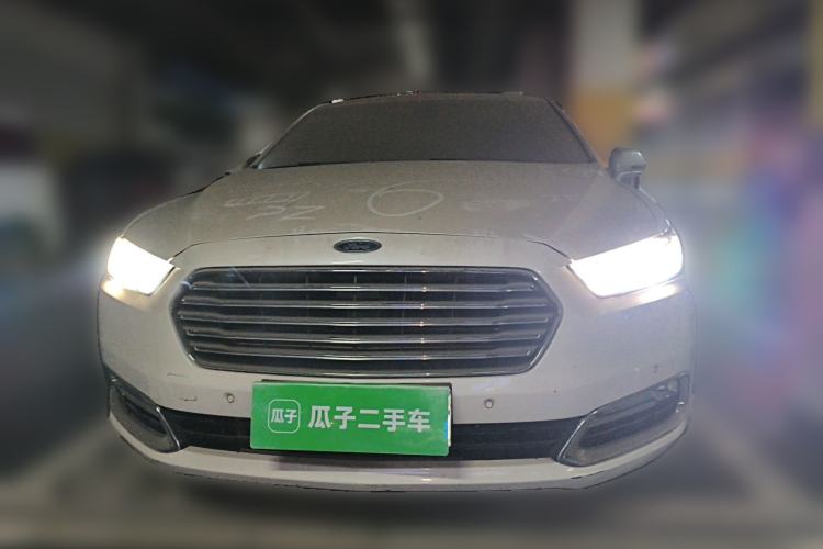 Used Ford Taurus 2015 EcoBoost 245 Luxury Model Front