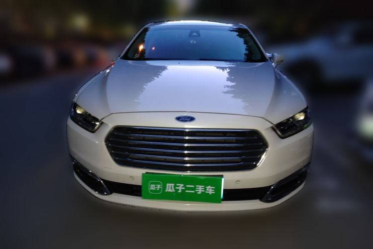 Used Ford Taurus 2015 EcoBoost 245 Luxury Model Front