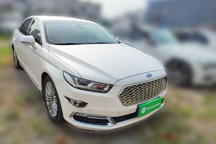 Used Ford Taurus 2015 EcoBoost 245 Luxury Model Front Right 45 Deg