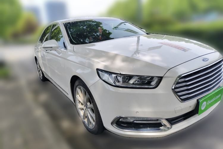Used Ford Taurus 2015 EcoBoost 325 V6 Flagship Model Front Right 45 Deg