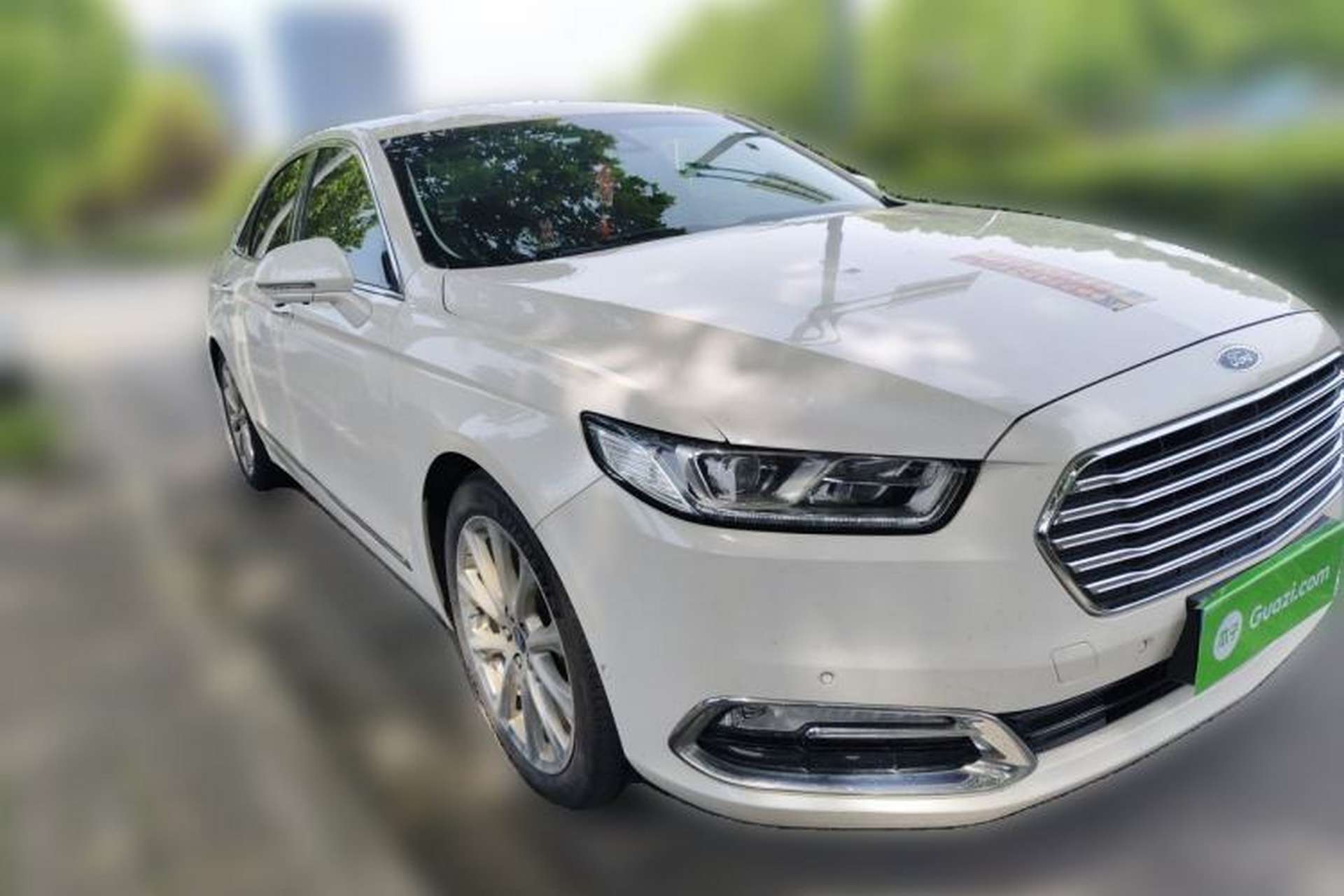 Used Ford Taurus 2015 EcoBoost 325 V6 Flagship Model Front Right 45 Deg