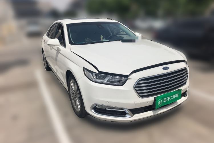 Used Ford Taurus 2015 EcoBoost 245 Luxury Model Front Right 45 Deg