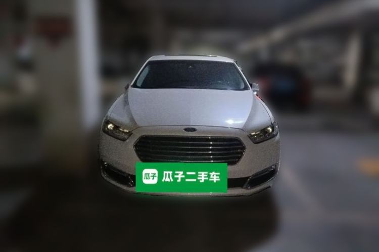 Used Ford Taurus 2015 EcoBoost 245 Fashion Edition Front