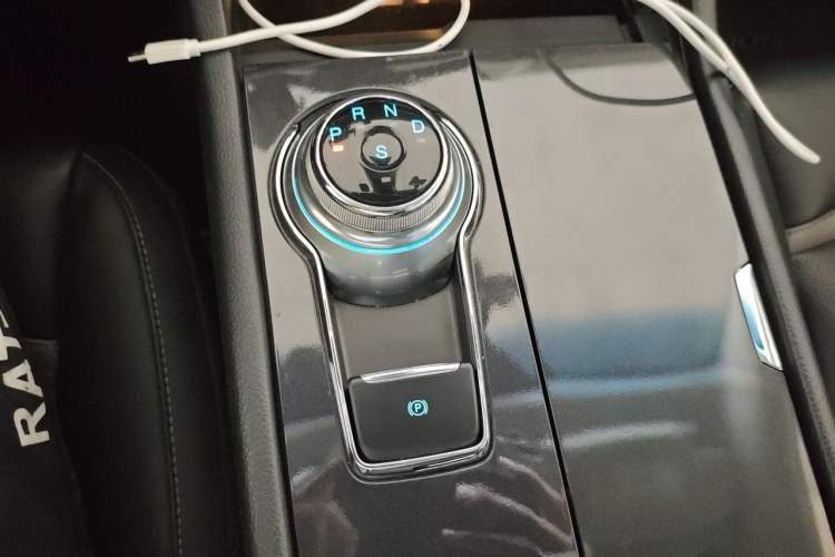 Used Ford Taurus 2015 EcoBoost 325 V6 Flagship Model Gear Lever