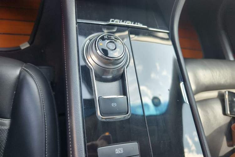Used Ford Taurus 2015 EcoBoost 245 Ultimate Model Gear Lever