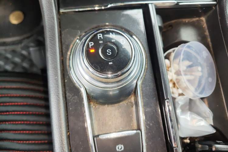 Used Ford Taurus 2015 EcoBoost 245 Luxury Model Gear Lever