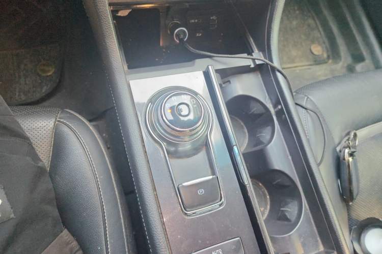 Used Ford Taurus 2015 EcoBoost 245 Luxury Model Gear Lever