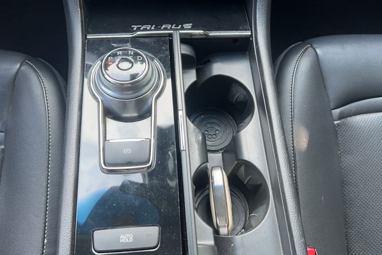Used Ford Taurus 2015 EcoBoost 245 Fashion Edition Gear Lever