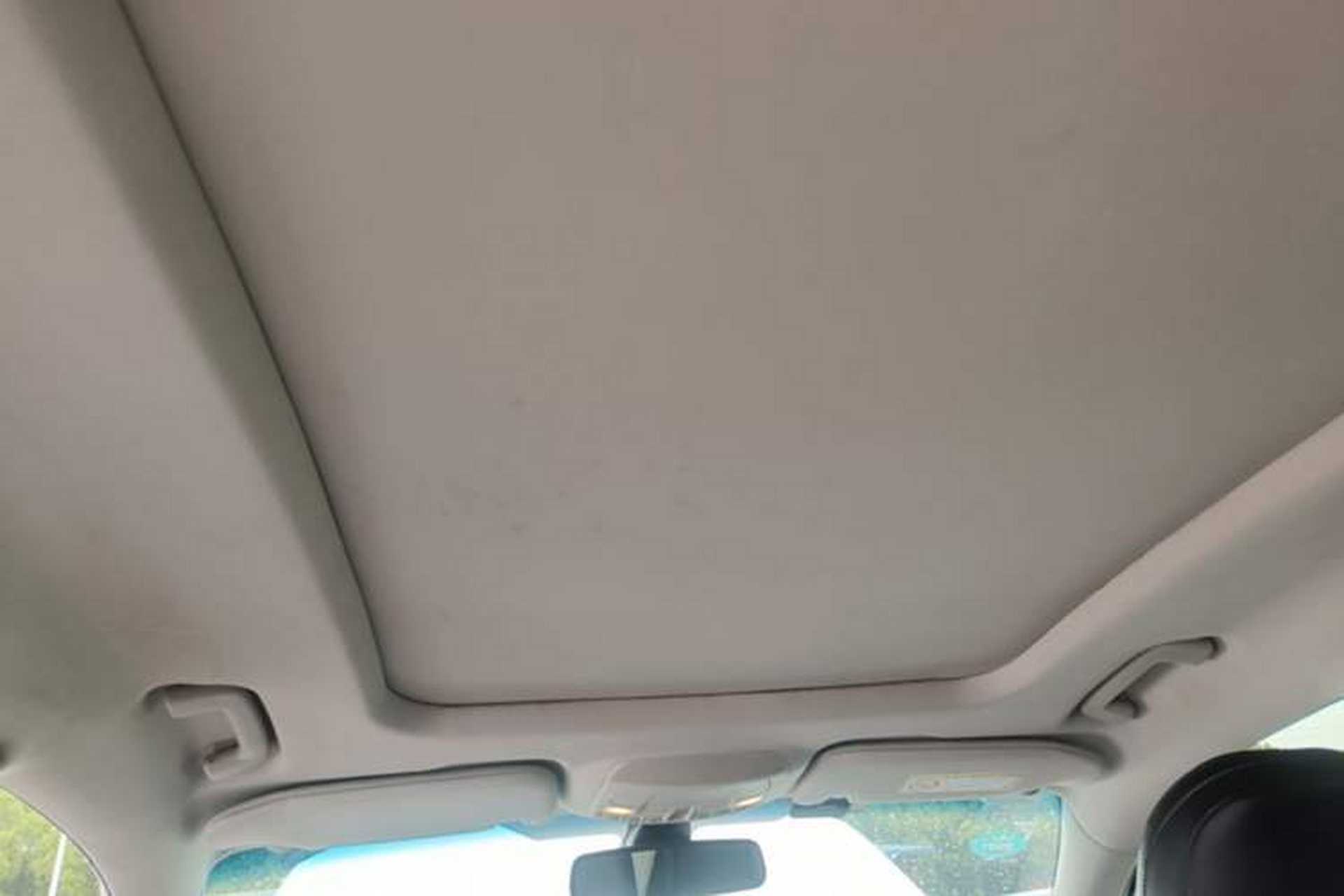 Used Ford Taurus 2015 EcoBoost 245 Luxury Model Headliner