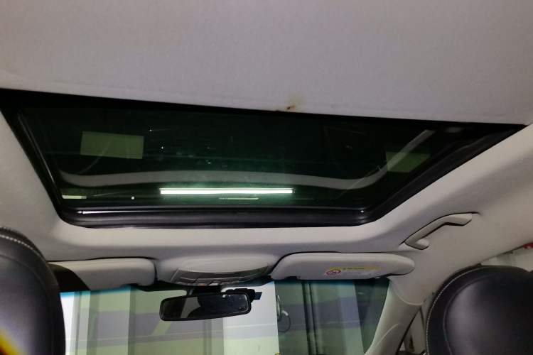 Used Ford Taurus 2015 EcoBoost 245 Ultimate Model Headliner