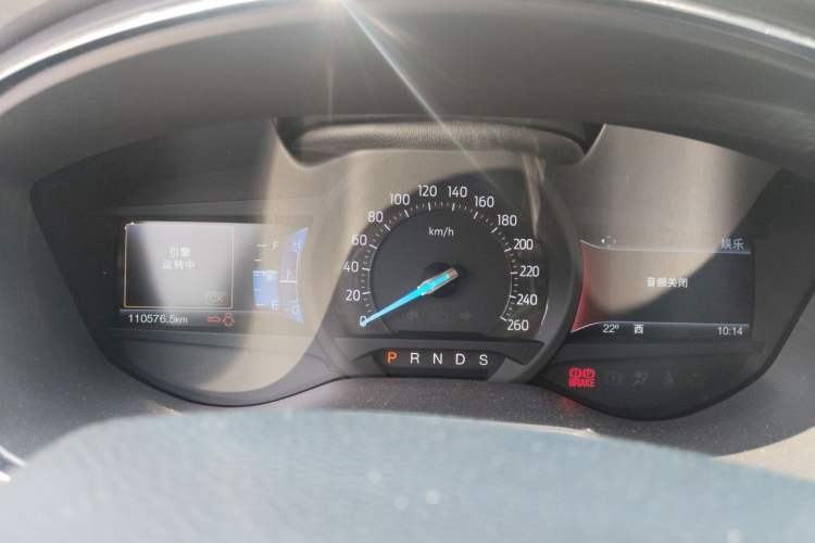 Used Ford Taurus 2015 EcoBoost 245 Luxury Model Instrument Cluster
