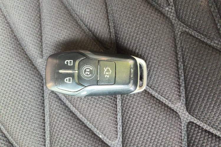 Used Ford Taurus 2015 EcoBoost 245 Luxury Model Interior 1